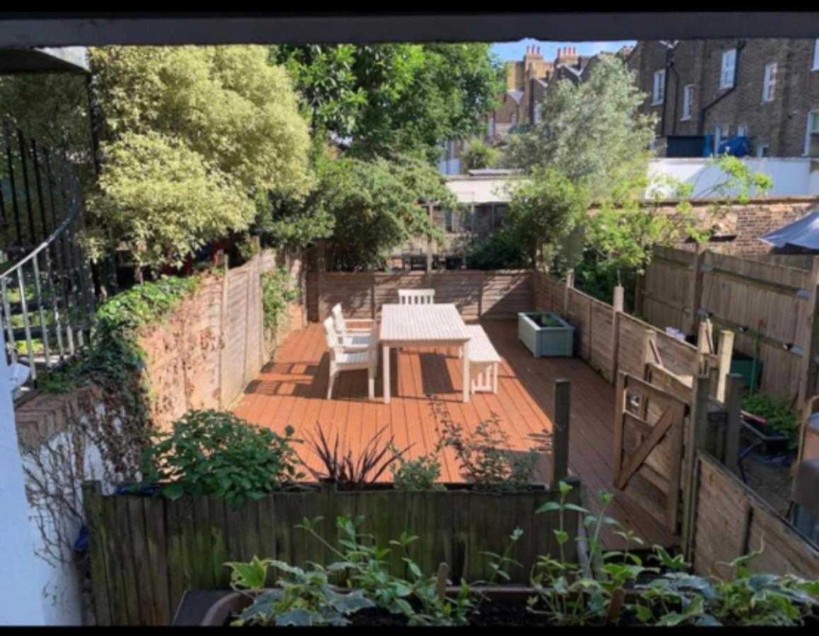 Appartamento Fab Location 2 Bed Garden Flat Camden Londra Esterno foto