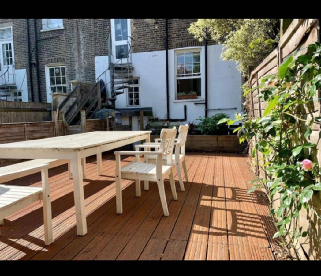 Appartamento Fab Location 2 Bed Garden Flat Camden Londra Esterno foto