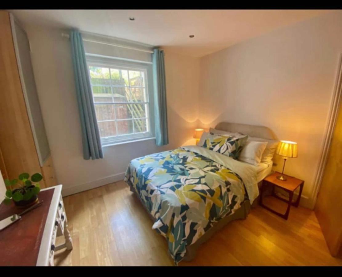 Appartamento Fab Location 2 Bed Garden Flat Camden Londra Esterno foto
